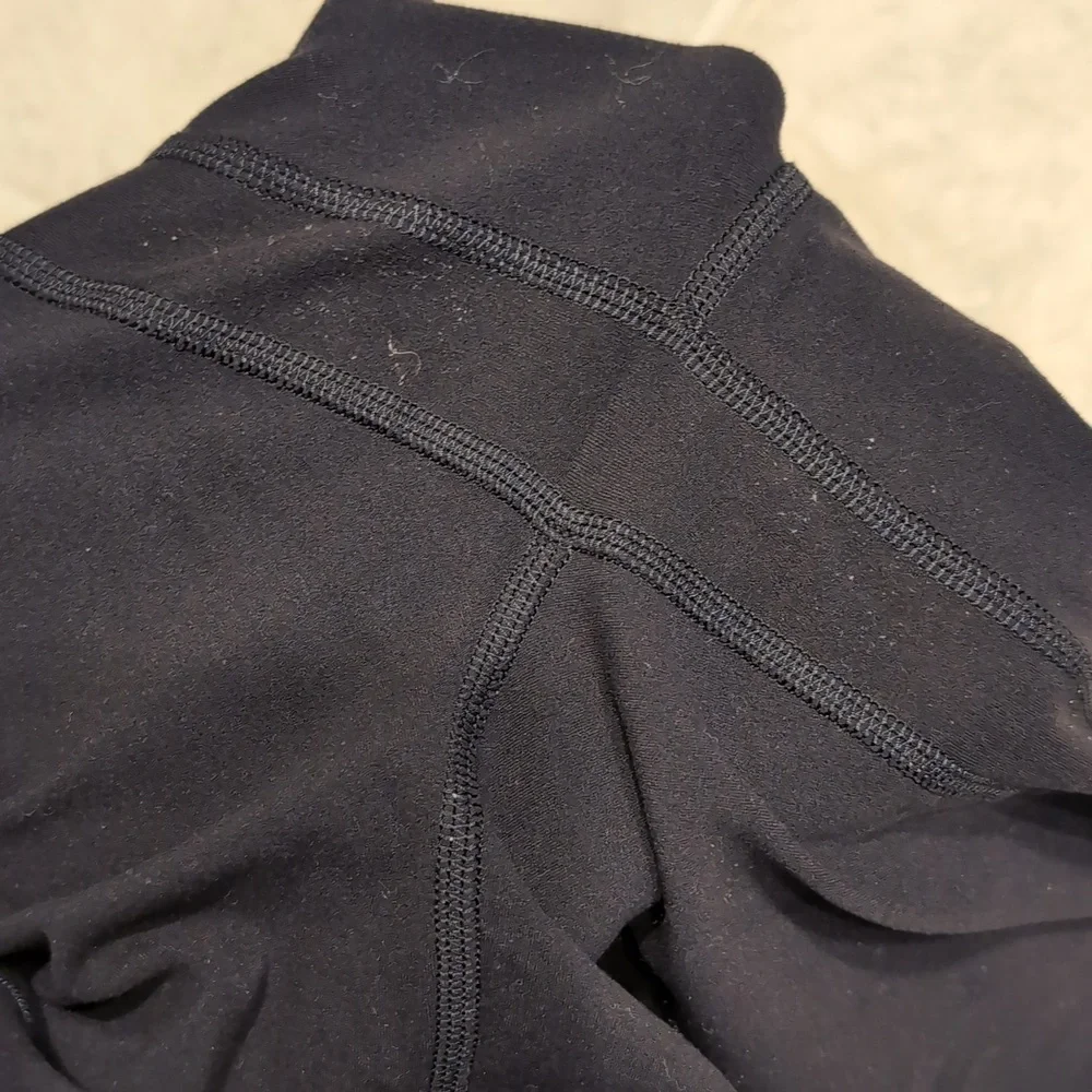 Lululemon Black Align Leggings - 22" Inseam - Picture 6 of 6